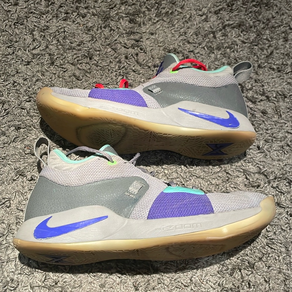 Nike pg 3